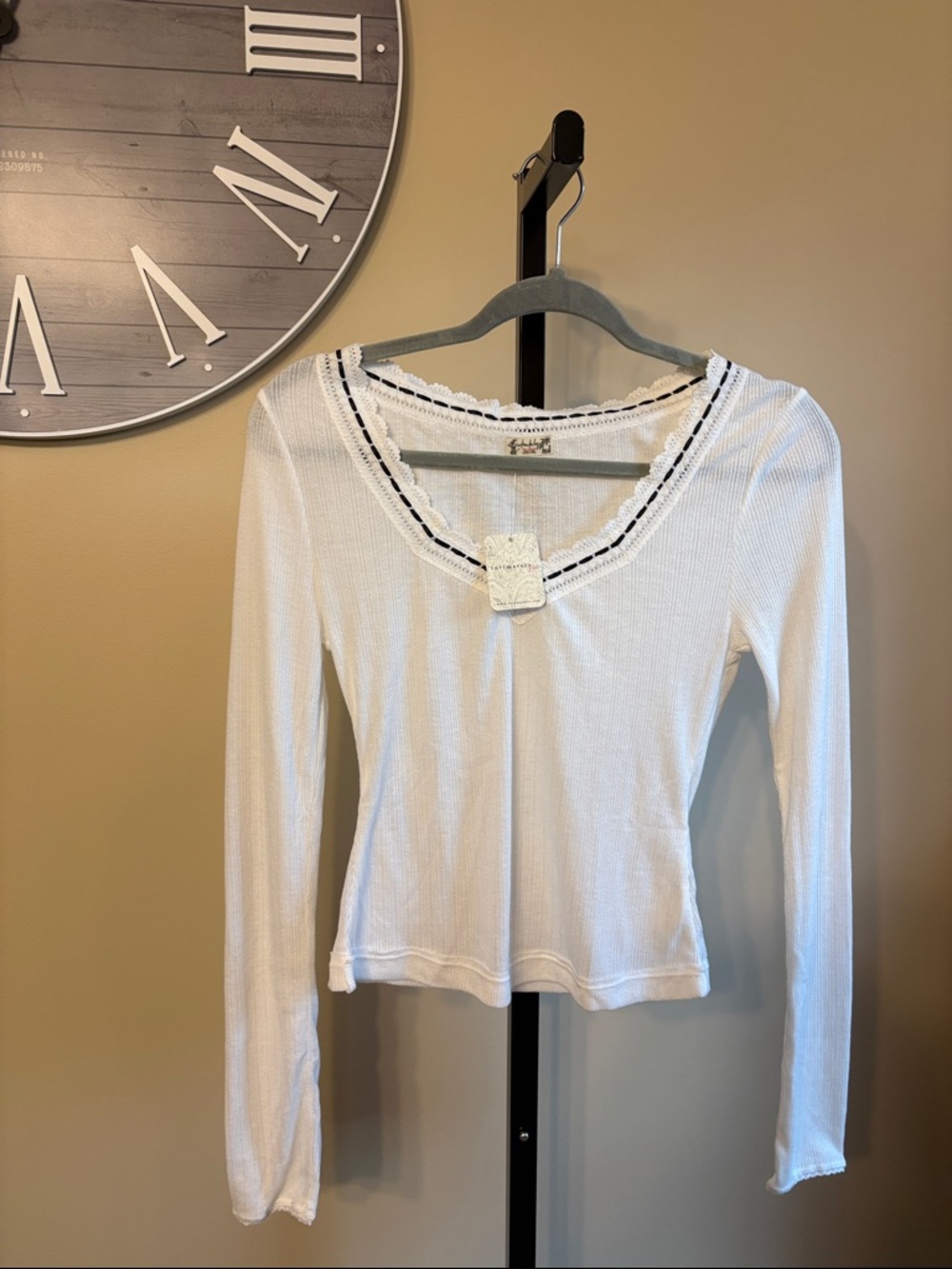NWT Free People Ribbed V-Neck Long Sleeve Top - Picture 6 of 8